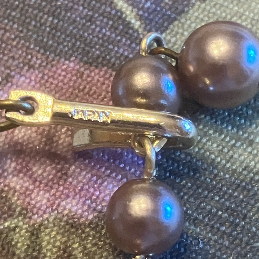 JAPAN NECKLACE WITH GRADUATED PEARLS AND OIL SLICK FACETED CRYSTALS - Picture 4 of 15